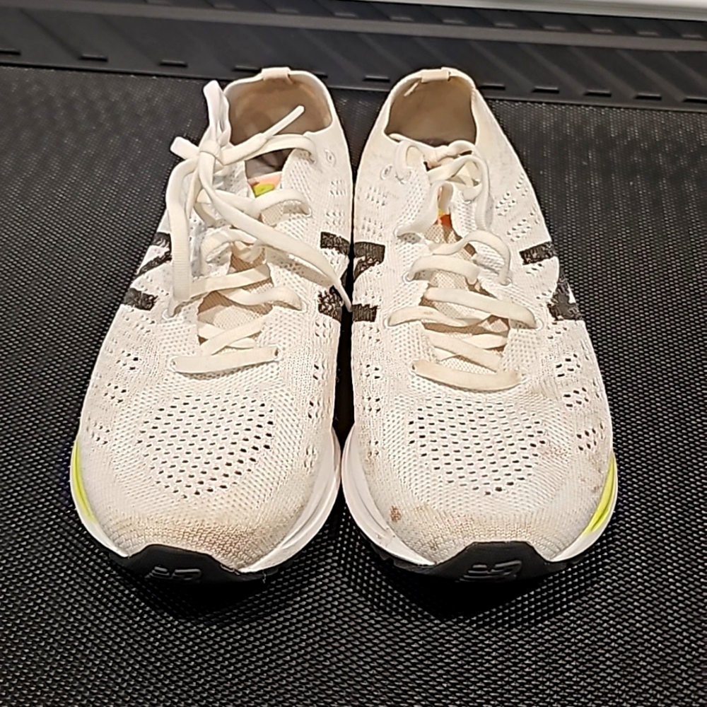 New balance 890 V7